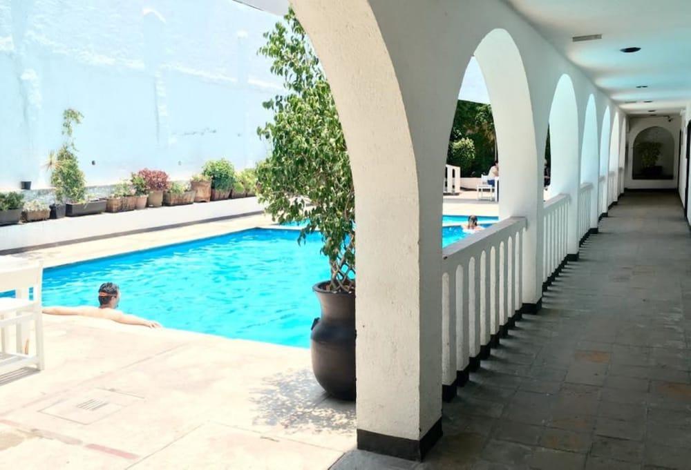 Hotel Calli Quetzalcoatl โชลูลา ภายนอก รูปภาพ