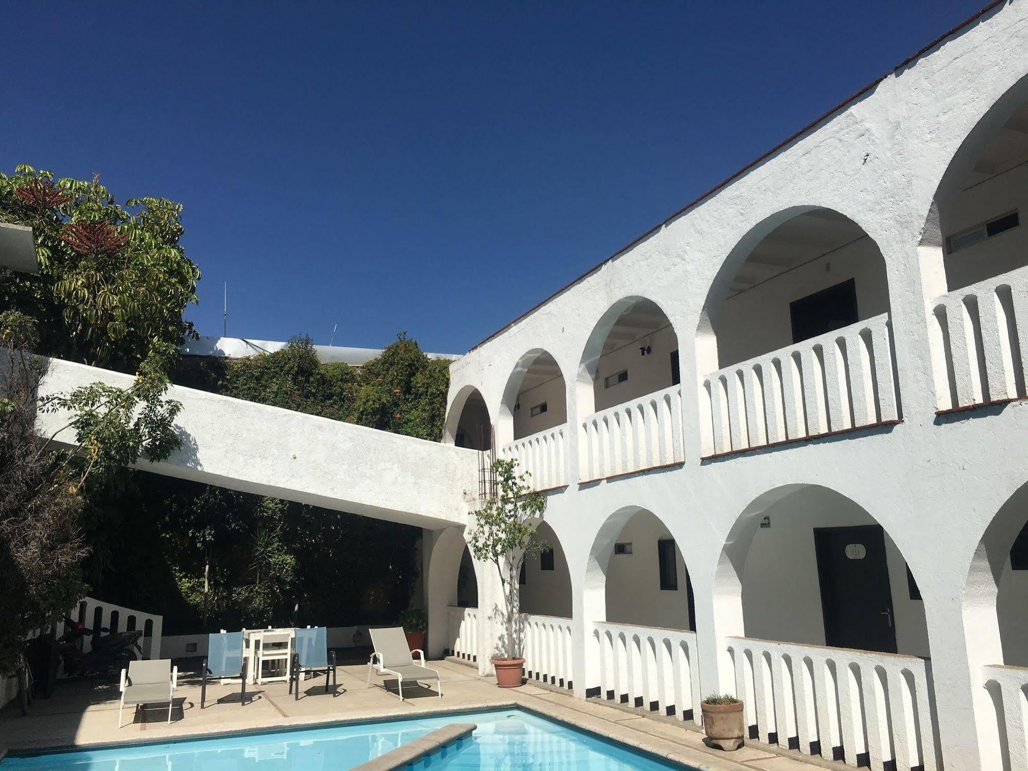 Hotel Calli Quetzalcoatl โชลูลา ภายนอก รูปภาพ