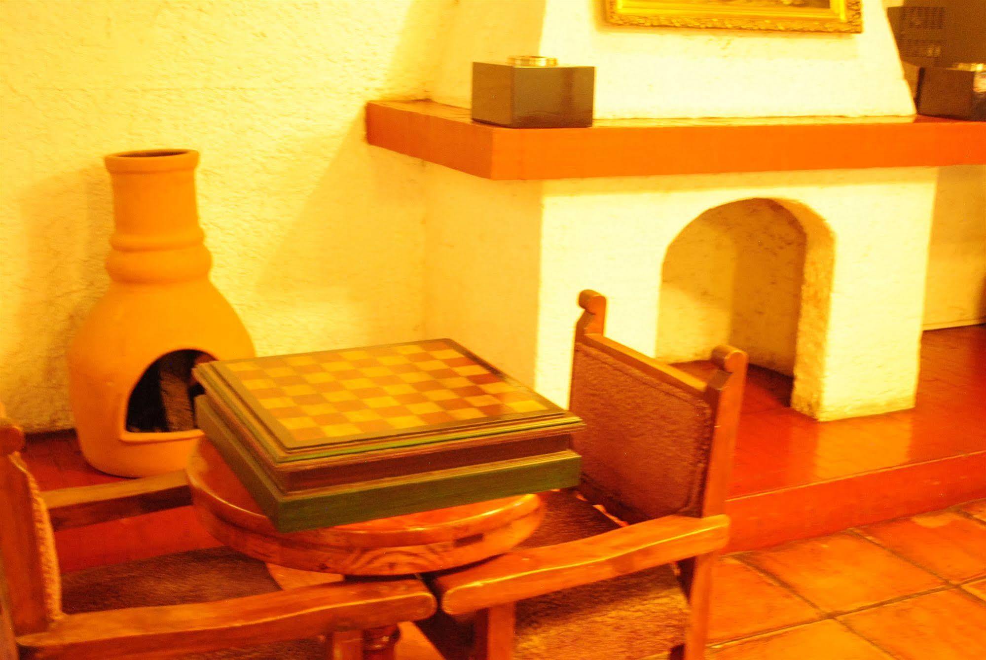 Hotel Calli Quetzalcoatl โชลูลา ภายนอก รูปภาพ